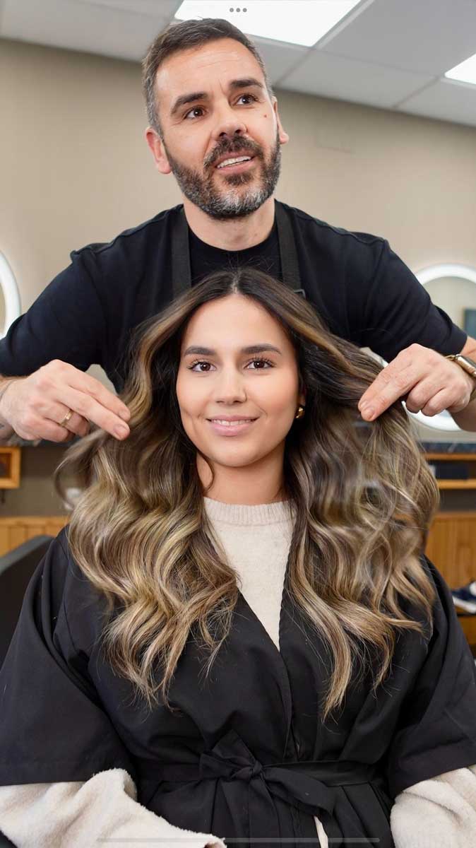  Especialistas en mechas, corte y coloración botánica